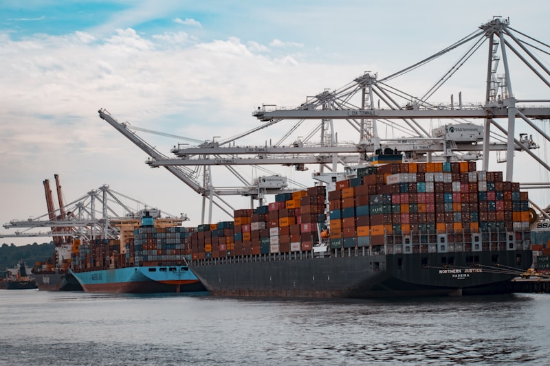 Shipping & Logistics